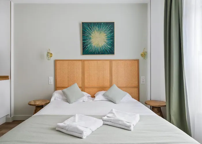 Aparthotel App-art 4*